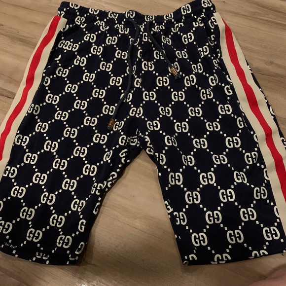 Gucci shorts - Picture 1 of 2